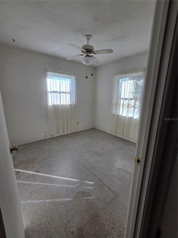 5810 7TH AVENUE S, St Petersburg, FL 33707