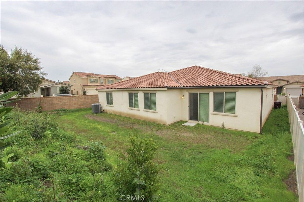 Image 16 of property listing at 34899 Windwood Glen Lane, Murrieta, CA 92563