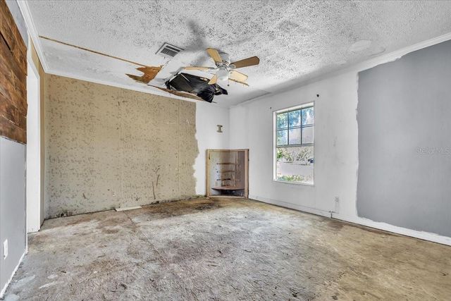 1425 HICKORY AVENUE, Punta Gorda, FL 33950