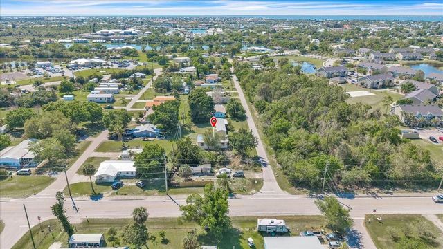 1425 HICKORY AVENUE, Punta Gorda, FL 33950