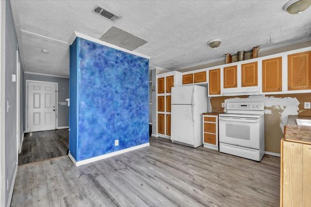 1425 HICKORY AVENUE, Punta Gorda, FL 33950