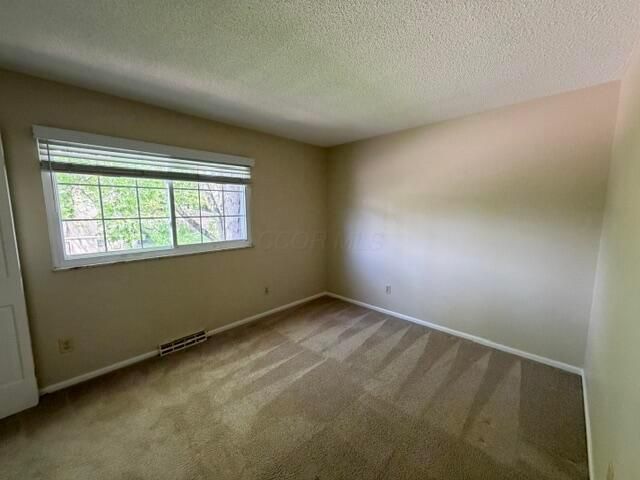 1806 Stonewall Drive, Newark, OH 43055