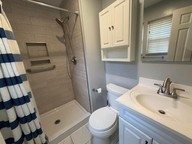 1806 Stonewall Drive, Newark, OH 43055