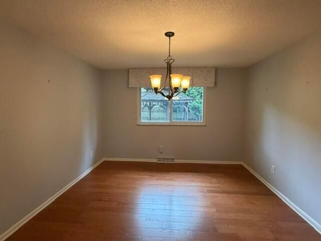 1806 Stonewall Drive, Newark, OH 43055