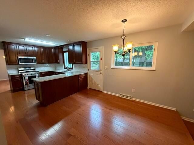 1806 Stonewall Drive, Newark, OH 43055