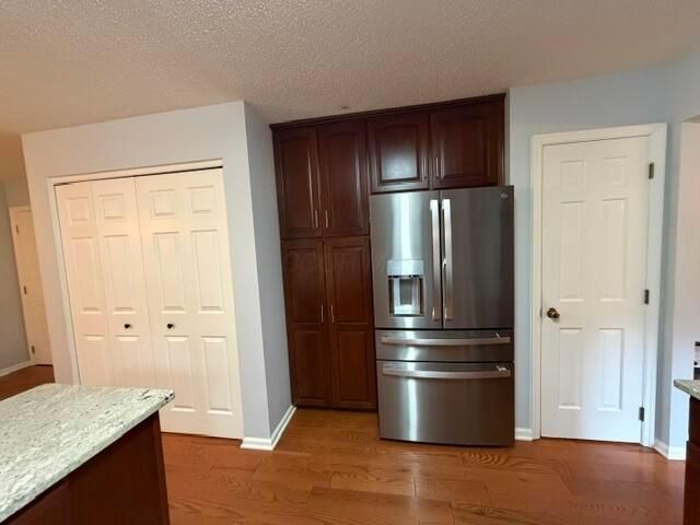 1806 Stonewall Drive, Newark, OH 43055