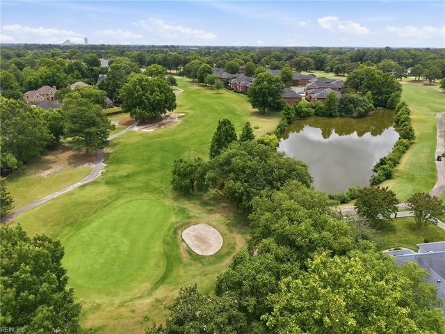 1226 Foursome LN, Virginia Beach, VA 23455