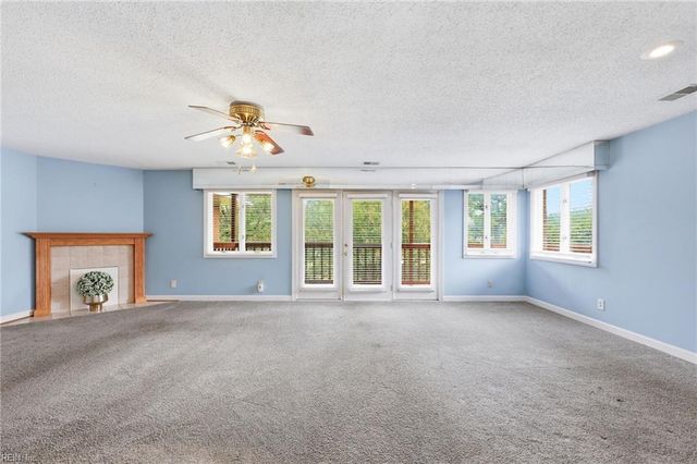 1226 Foursome LN, Virginia Beach, VA 23455