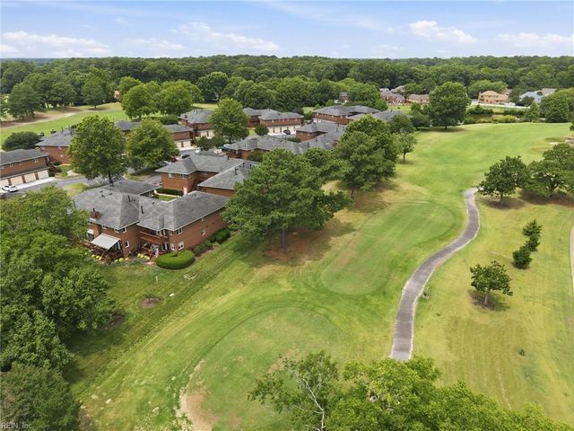 1226 Foursome LN, Virginia Beach, VA 23455