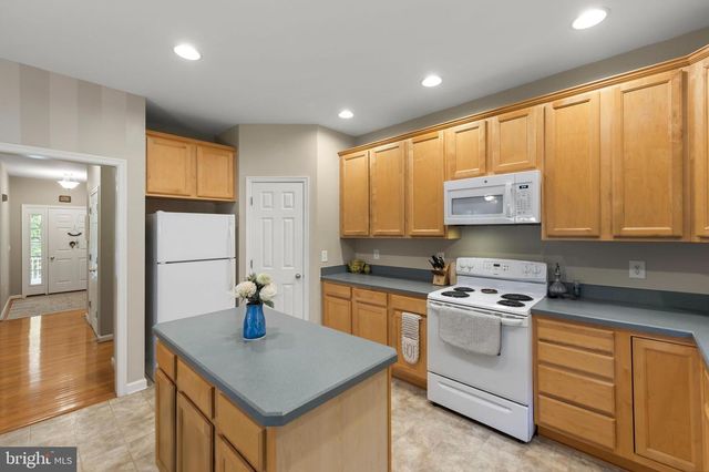 107 SUNSET CIR, Cross Junction, VA 22625