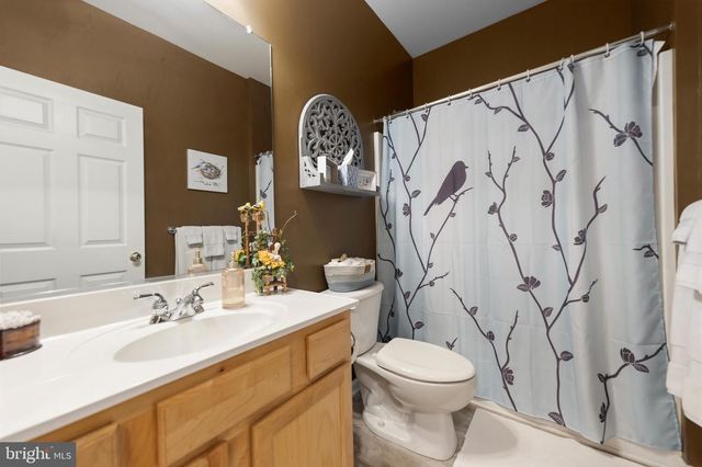 107 SUNSET CIR, Cross Junction, VA 22625