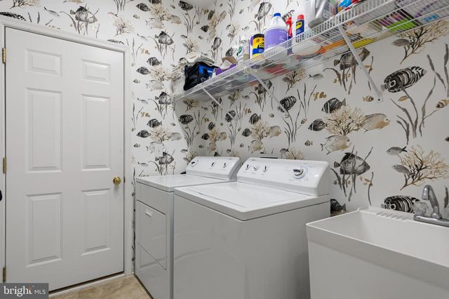 107 SUNSET CIR, Cross Junction, VA 22625