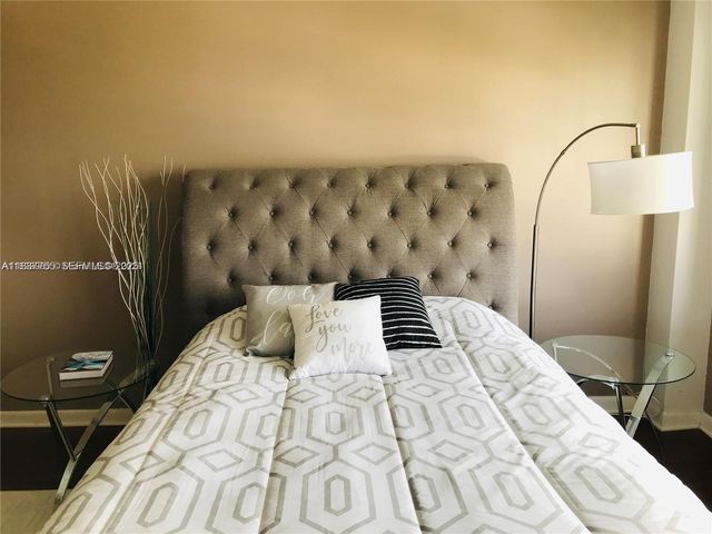 2780 NE 183rd Street 2015, Aventura, FL 33160