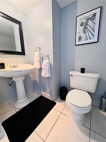 2780 NE 183rd Street 2015, Aventura, FL 33160