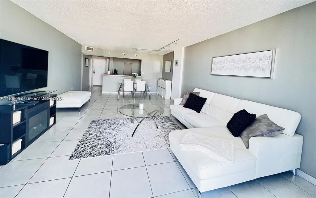 2780 NE 183rd Street 2015, Aventura, FL 33160
