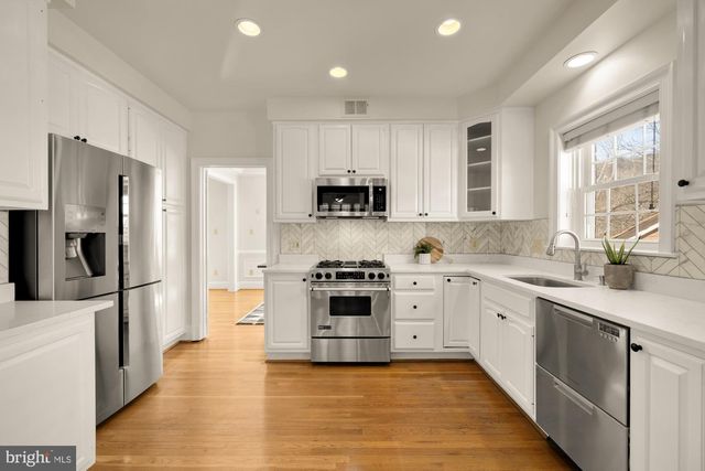 8301 RISING RIDGE WAY, Bethesda, MD 20817