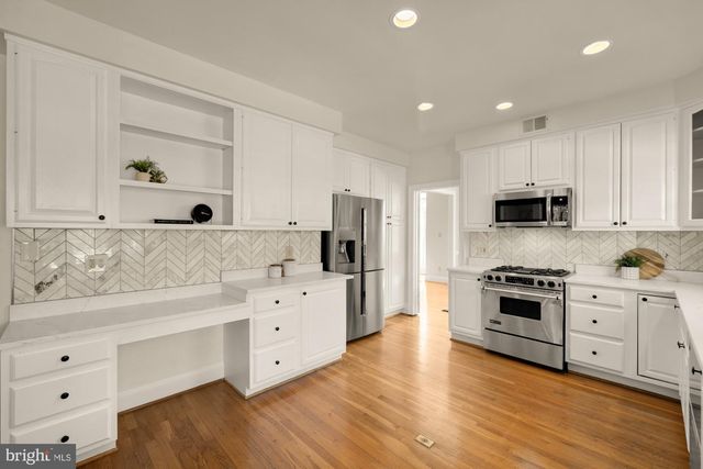 8301 RISING RIDGE WAY, Bethesda, MD 20817