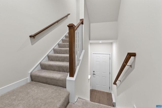 4B PERSEUS LN, Charlottesville, VA 22901