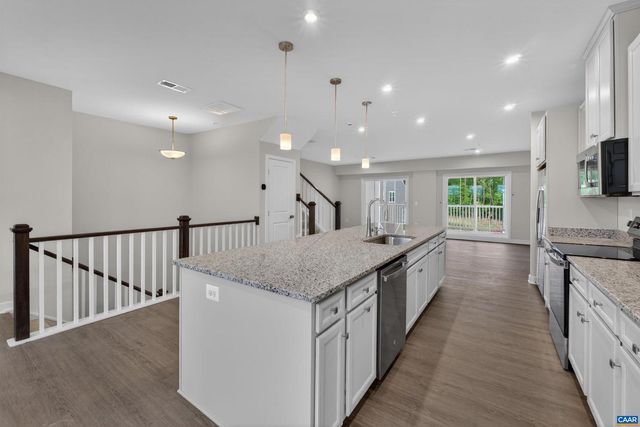 4B PERSEUS LN, Charlottesville, VA 22901