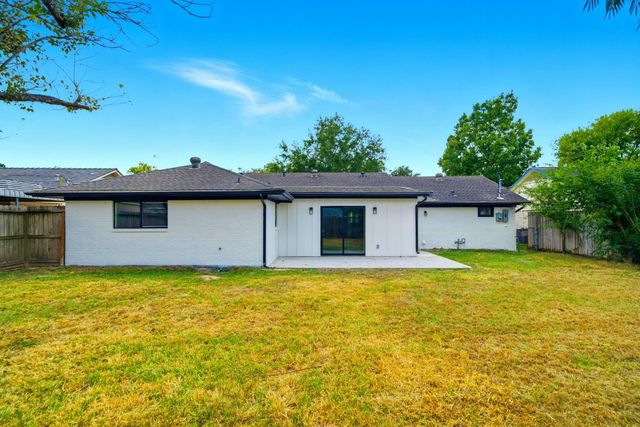 6034 Birchmont Drive, Houston, TX 77092