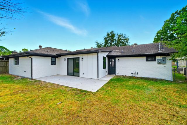 6034 Birchmont Drive, Houston, TX 77092