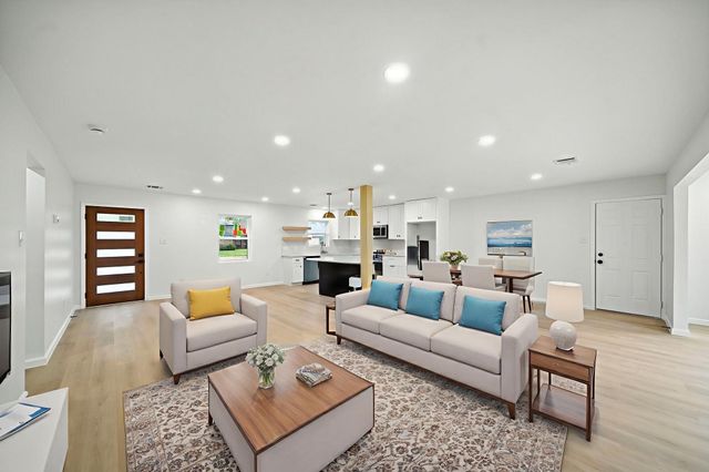 6034 Birchmont Drive, Houston, TX 77092