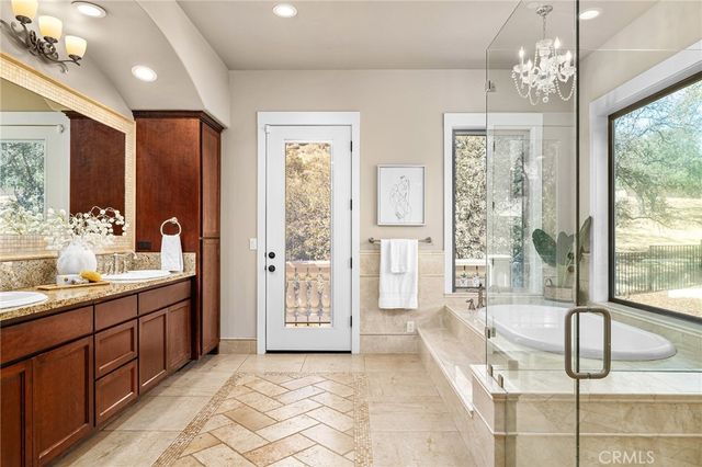 3452 Shadowtree, Chico, CA 95928