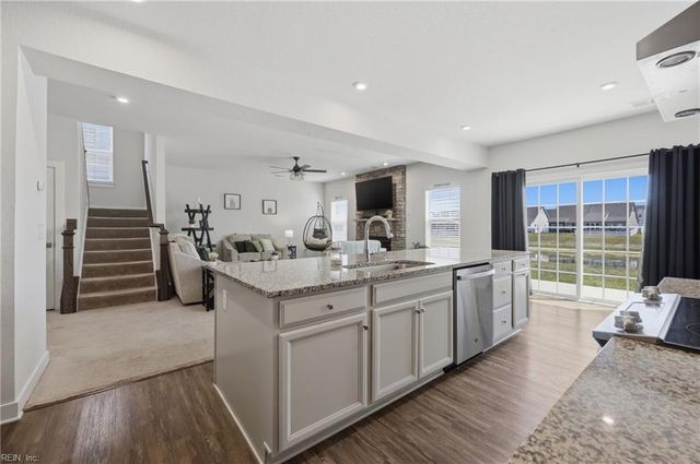 563 Spring Hill PL, Smithfield, VA 23430