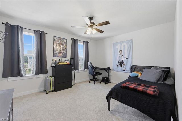 563 Spring Hill PL, Smithfield, VA 23430