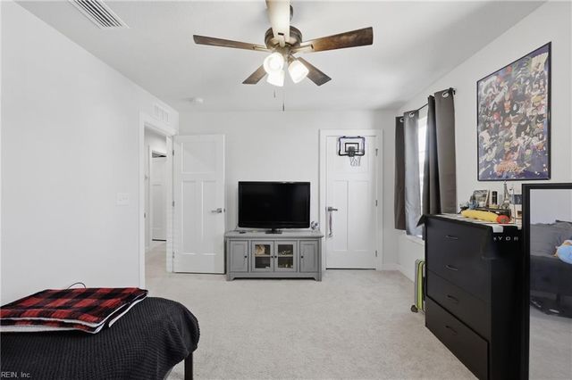 563 Spring Hill PL, Smithfield, VA 23430