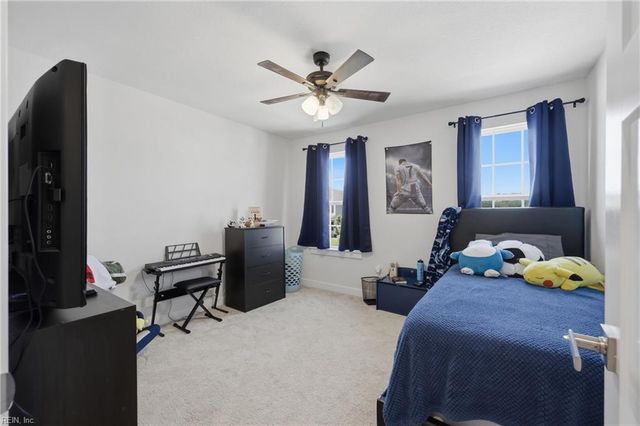 563 Spring Hill PL, Smithfield, VA 23430
