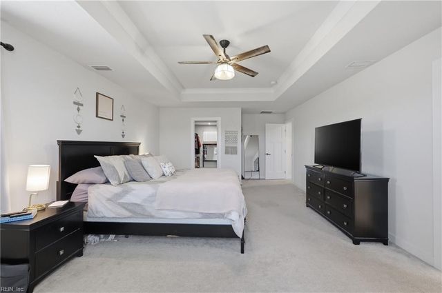 563 Spring Hill PL, Smithfield, VA 23430