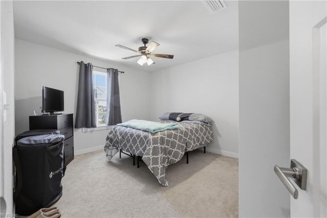 563 Spring Hill PL, Smithfield, VA 23430