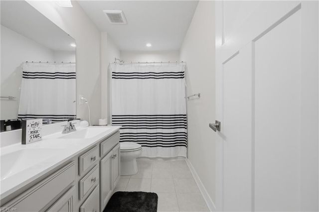 563 Spring Hill PL, Smithfield, VA 23430