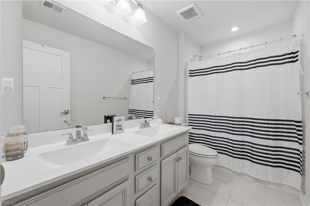 563 Spring Hill PL, Smithfield, VA 23430
