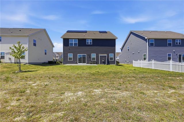 563 Spring Hill PL, Smithfield, VA 23430