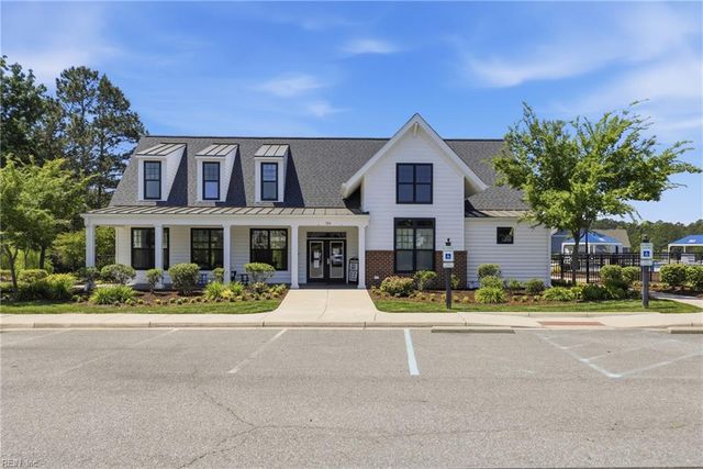 563 Spring Hill PL, Smithfield, VA 23430