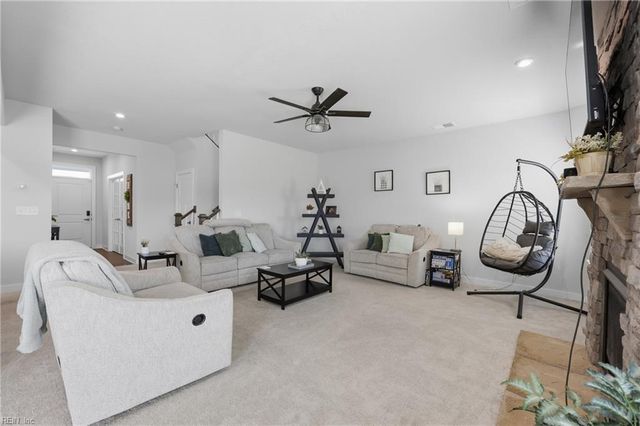 563 Spring Hill PL, Smithfield, VA 23430