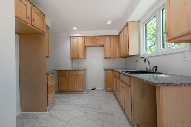 423 Trailsend Drive 423, Torrington, CT 06790