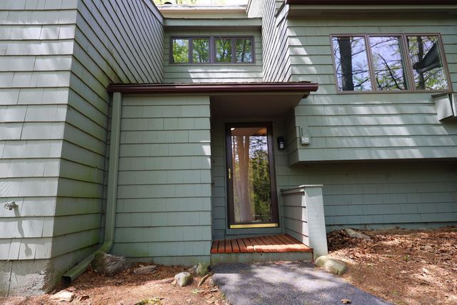 423 Trailsend Drive 423, Torrington, CT 06790