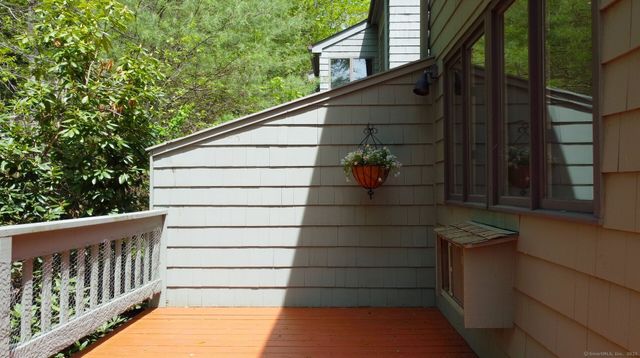 423 Trailsend Drive 423, Torrington, CT 06790