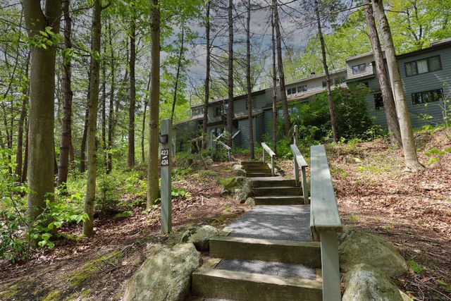 423 Trailsend Drive 423, Torrington, CT 06790