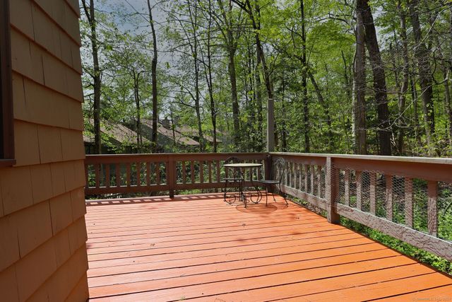 423 Trailsend Drive 423, Torrington, CT 06790