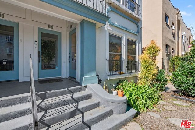 745 N Manhattan Place, Los Angeles, CA 90038