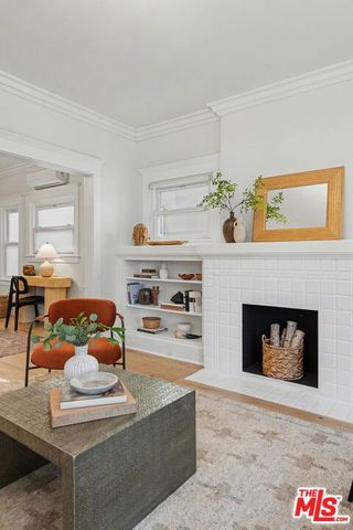 745 N Manhattan Place, Los Angeles, CA 90038