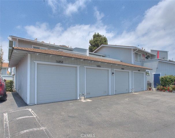 16858 Algonquin, Huntington Beach, CA 92649