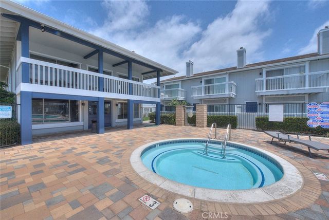 16858 Algonquin, Huntington Beach, CA 92649