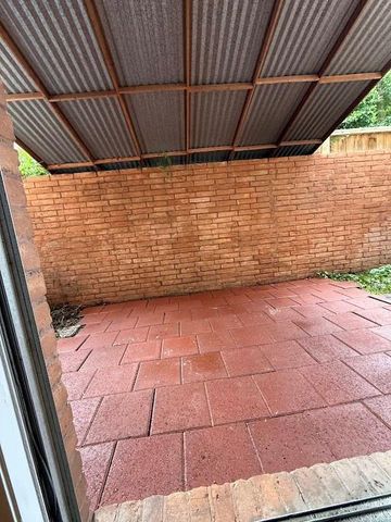 5123 Del Monte Drive 11, Houston, TX 77056