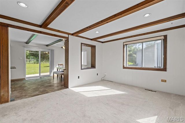 1876 Westbourne Way, Fenton, MO 63026