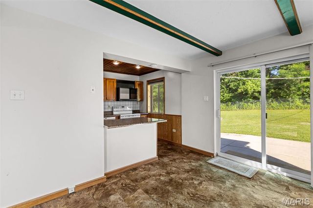 1876 Westbourne Way, Fenton, MO 63026